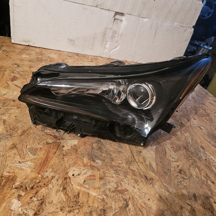 Фар far ляв фарове за Лексус Lexus NX,Koito 78-14