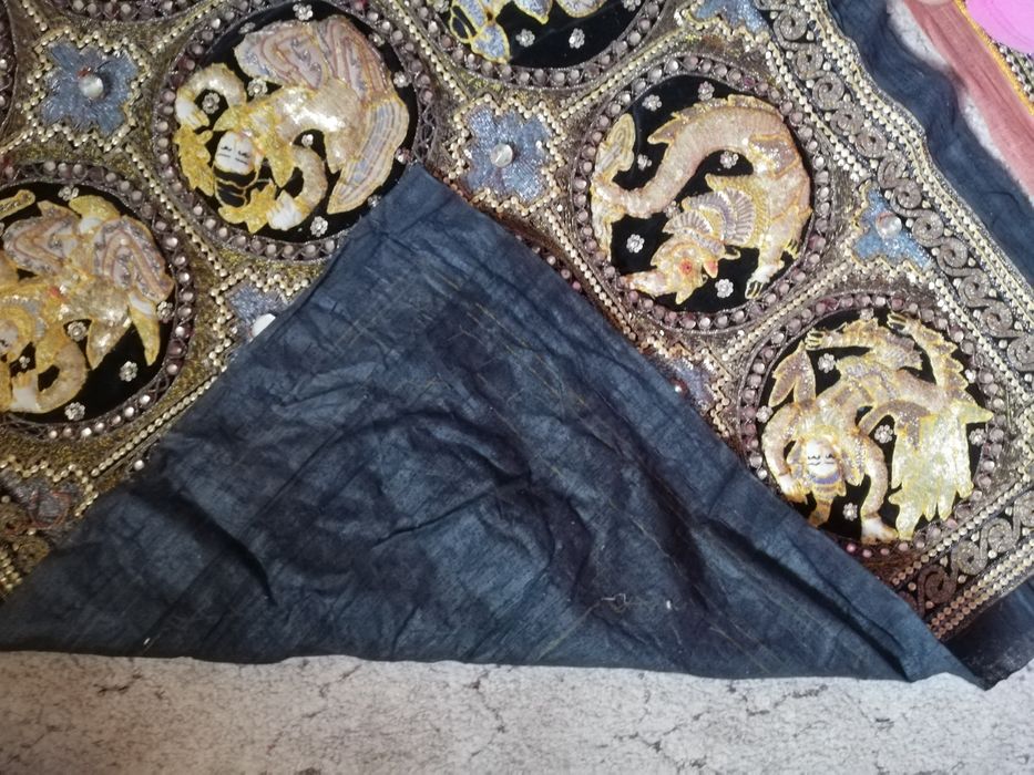 Tapiterie #kalaga din Burma