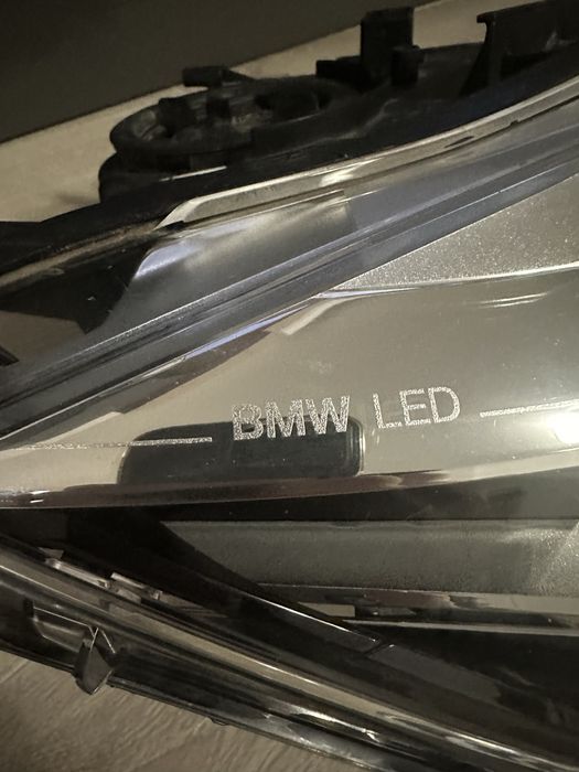 Фар десен BMW F30 LCI LED Black Line БМВ Ф30 ЛЕД Перфектен