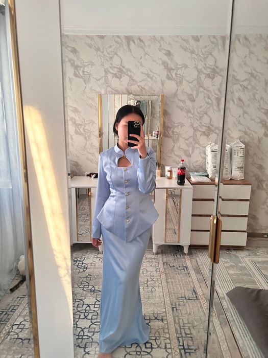 Продам женская платья