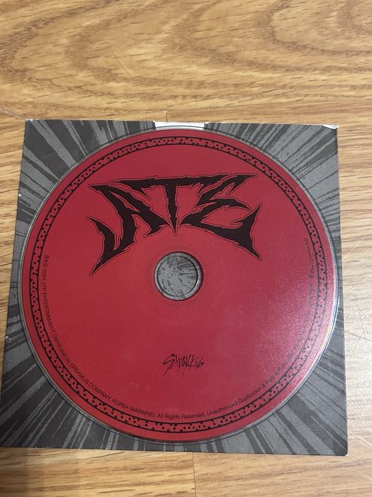 Stray kids албум Ate