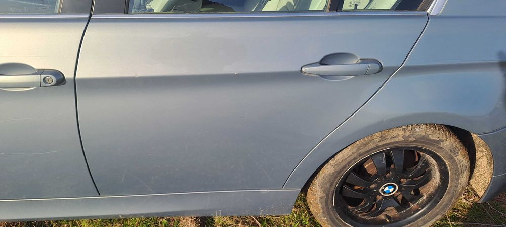 Врата /Врати /  Задна вратаза BMW E 90 320 2.0I 150к.с