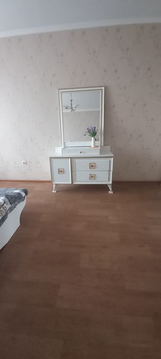 Продам спальный гарнитур