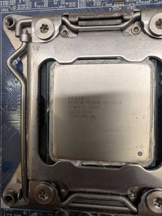 SERVER RAM / Дъно от Lenovo ThinkStation C30 - RAM 32GB 1333 8х4GB