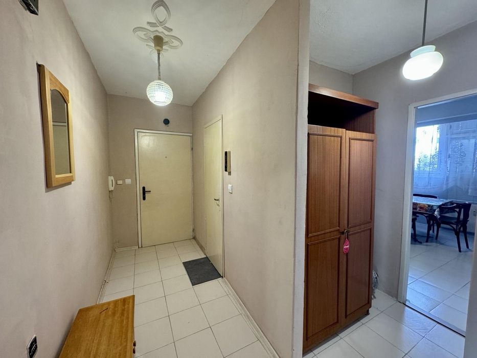 Продава се Двустаен апартамент в Бургас, Славейков - 62 кв.м за 1597 €/кв.м - Снимка #1