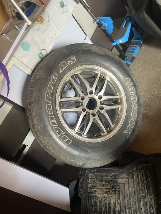 Продам колесо с диском 265/65/R17