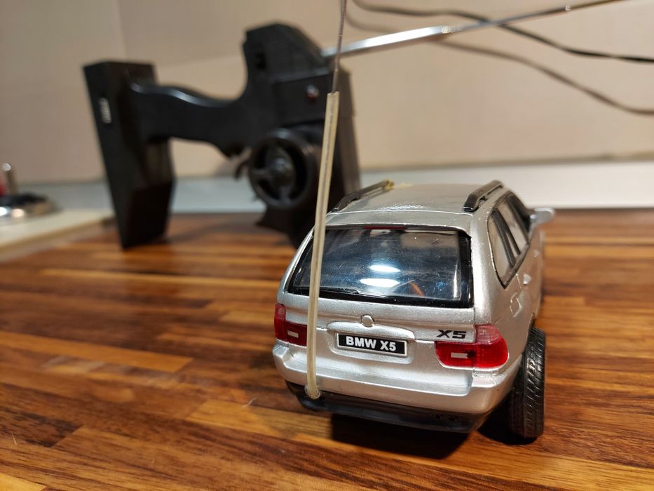 Masinuta BMW X5 cu telecomanda