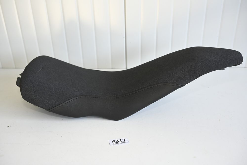 Yamaha Tenere 700 World Raid 2023 Sa sezut fata pilot si sa pasager