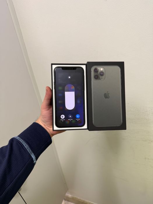 iPhone 11 Pro vând sau schimb