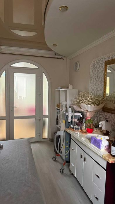 Сдам в аренду кабинет в салоне