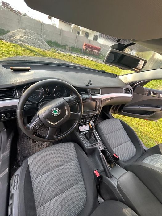 Skoda Super Combi 2011 manuală -spatiosa, întreținută, Preț bun