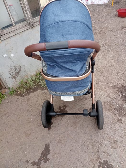 Продам детскую коляску