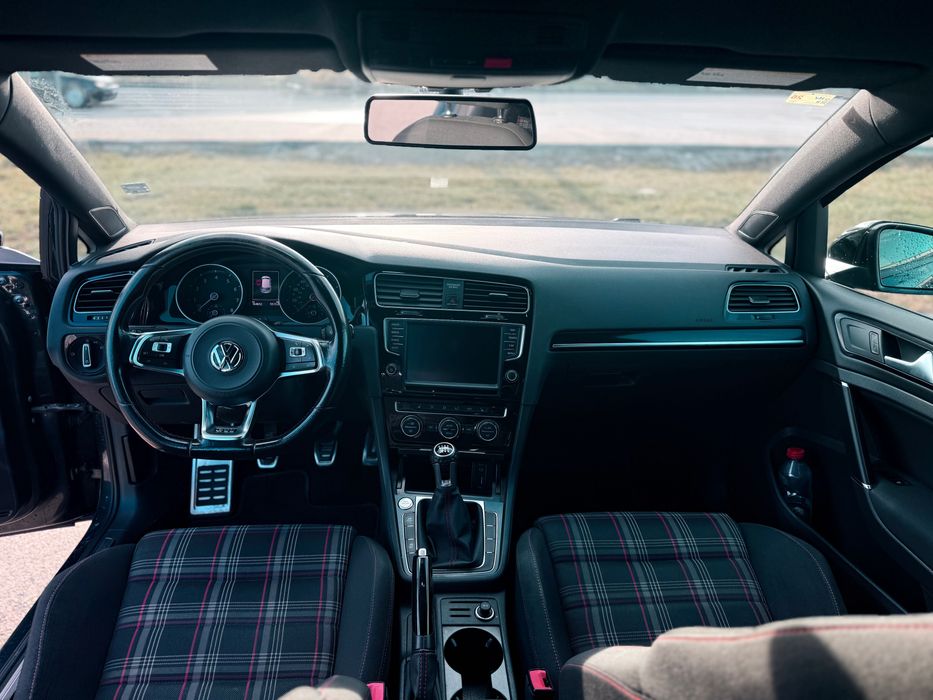 VW GOLF 7 GTI 2016