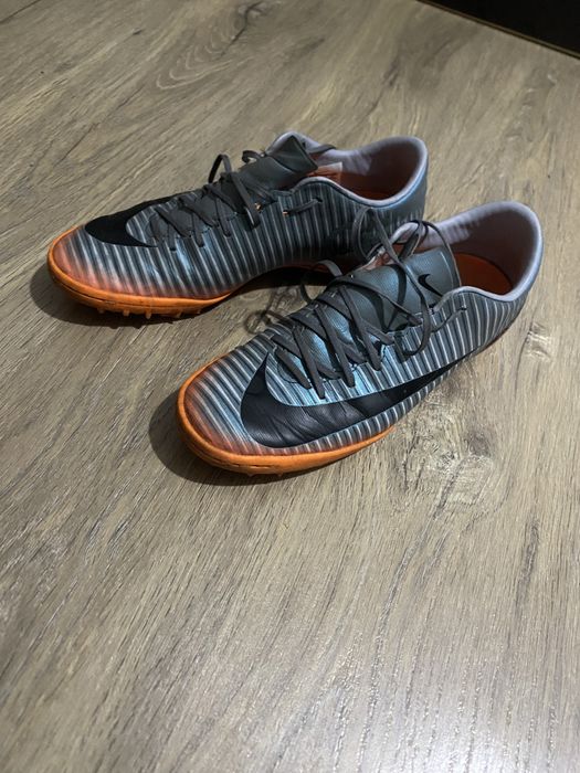 Стоножки Nike Mercurial CR7
