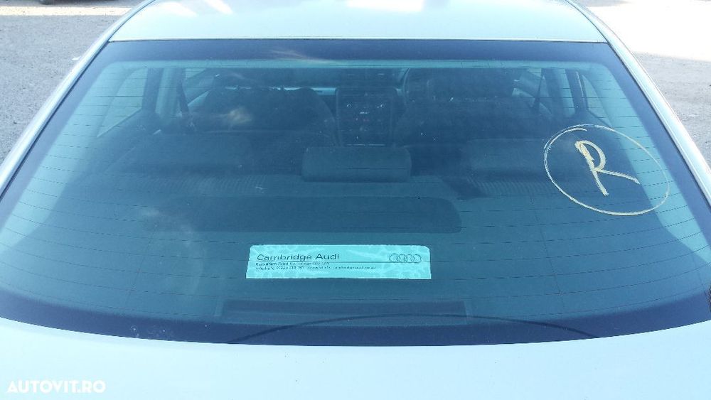 Luneta Audi A4 B7 S-Line Berlina 2004 - 2008