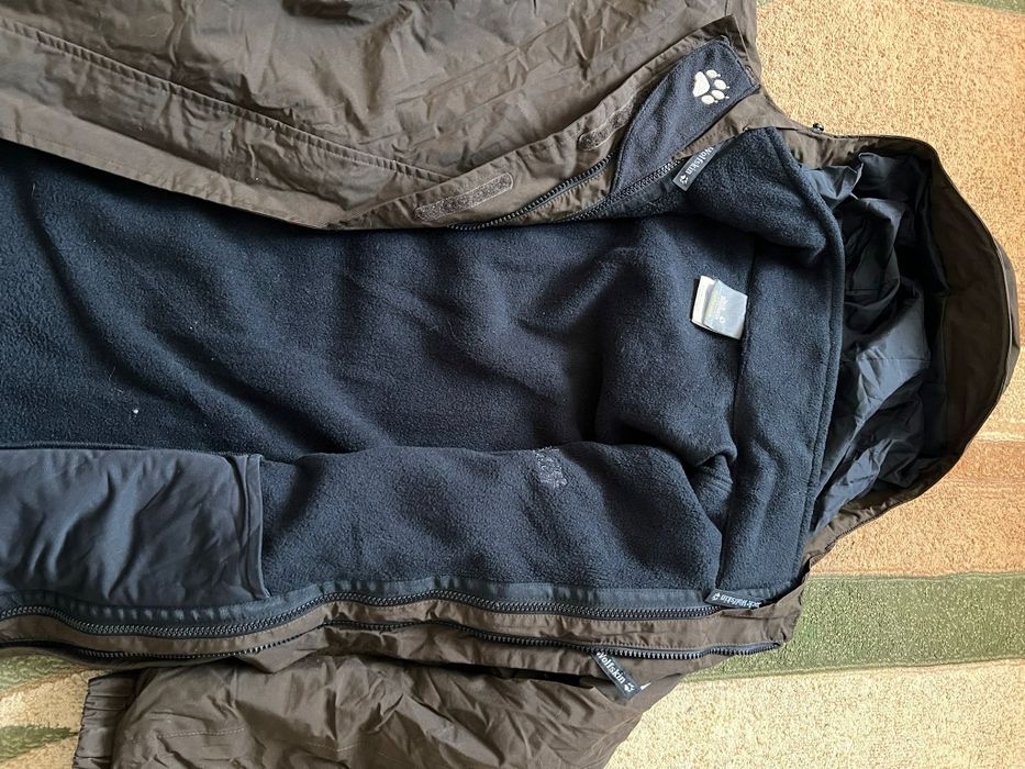 Jack wolfskin geaca