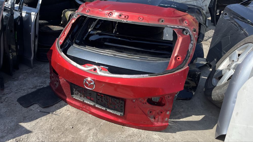 Багажна врата Mazda 3 2013-