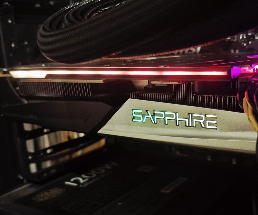 Placa video gaming AMD Radeon 5700 XT 8GB GDDR6 256bit Nitro+