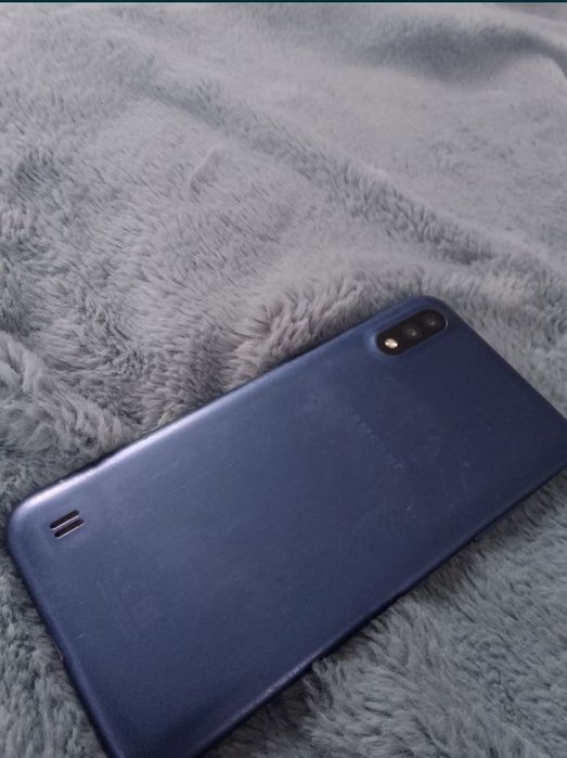 Обменяю Samsung a 01