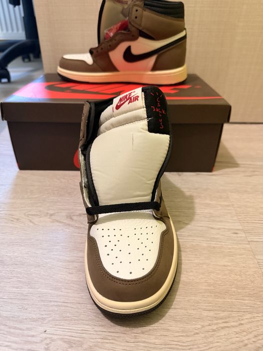 Air jordan 1 High "Travis Scott"