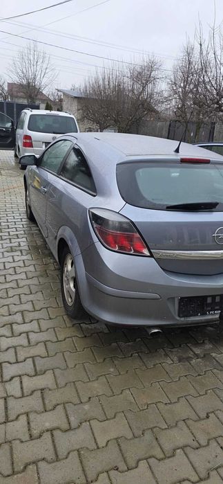 Vând Opel Astra GTC 1.6