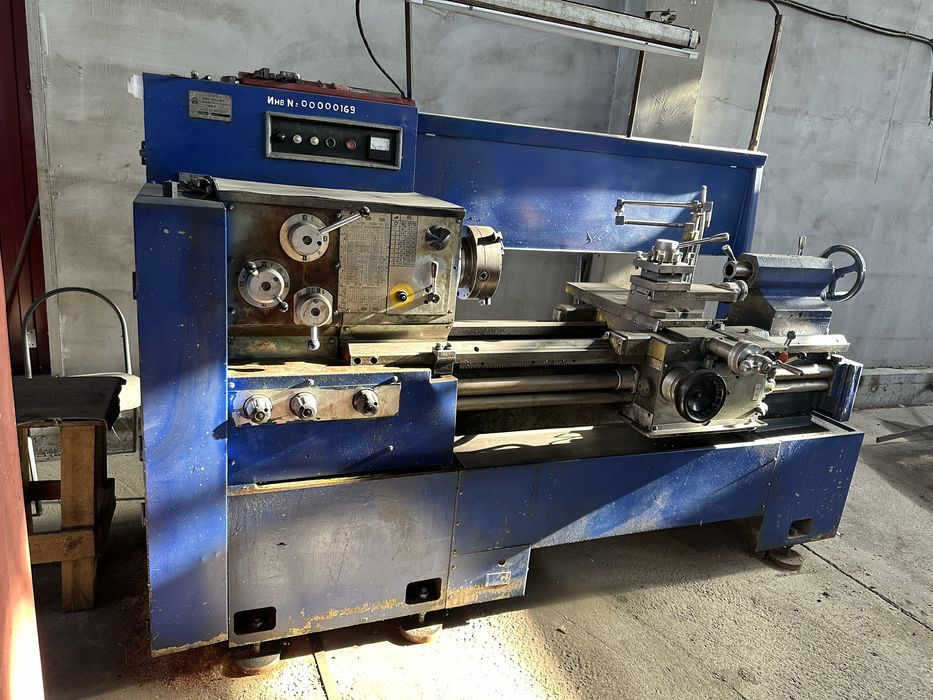 Продам токарный станок 16д25