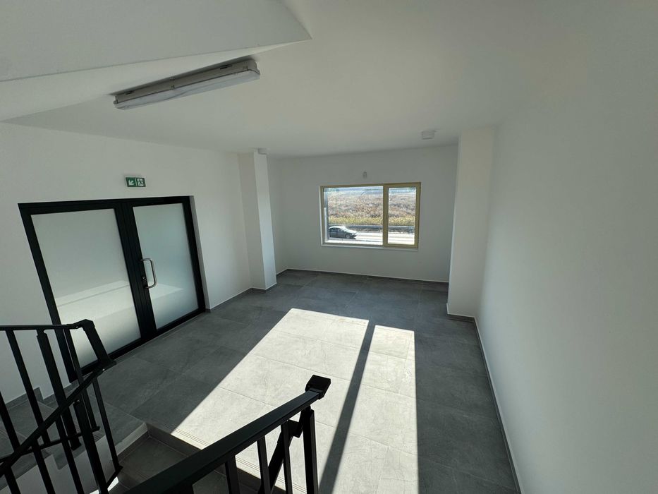 Дава се под наем Промишлена сграда в Пловдив, Беломорски - 120 кв.м за 10 € - Снимка #15