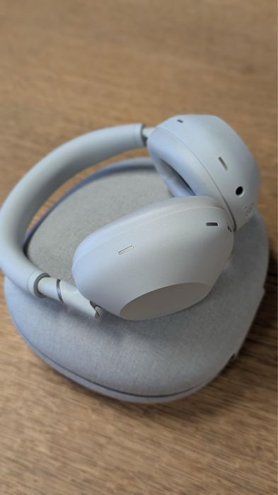 Sony WH-1000Xm6