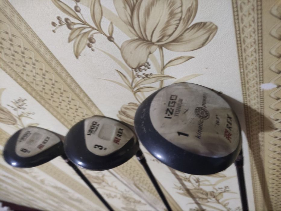 Клюшки гольфа