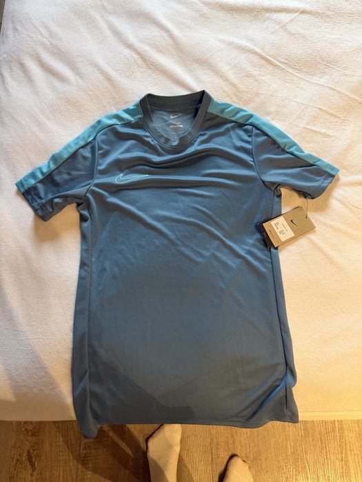 dri fit nike оригинал новая футболка s