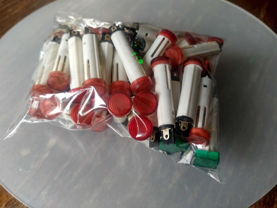 Соц. лампички за електроуреди - около 40 бр.