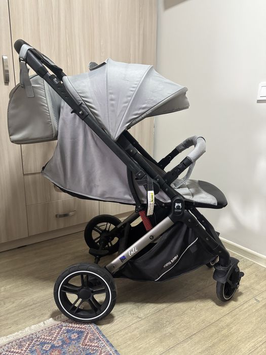 Коляска серый в хорошем состояни