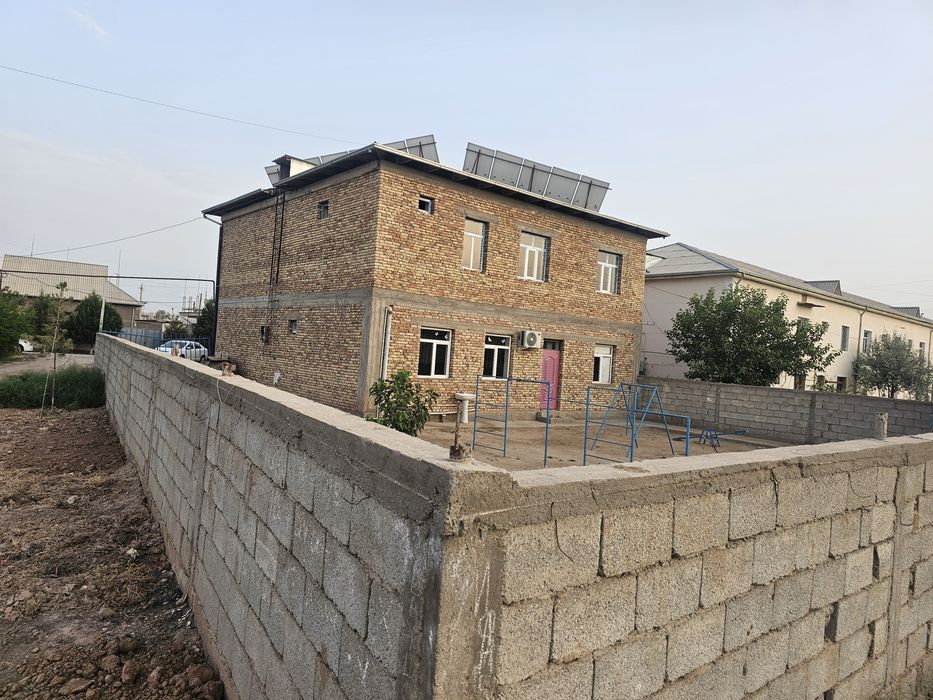 2 каватли бино сотилади пишган гиштдан курилган мулжал электросет