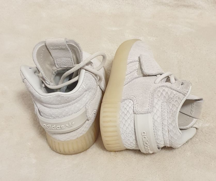 Adidas tubular M.25