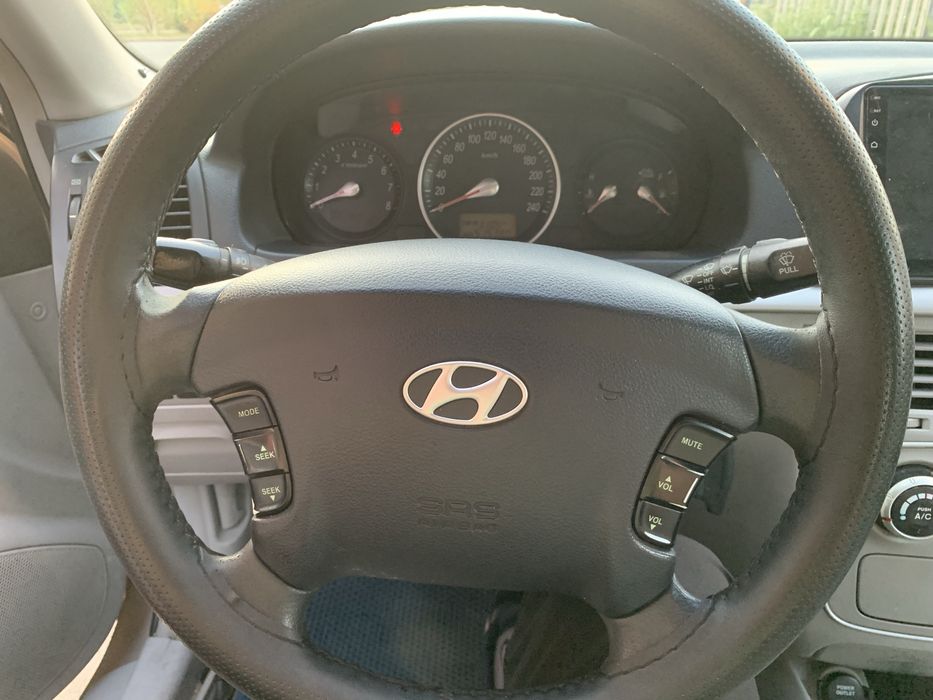 Продам Hyundai sonata NF 2.4
