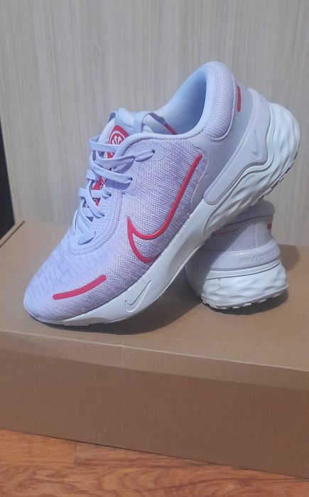 Дамски маратонки