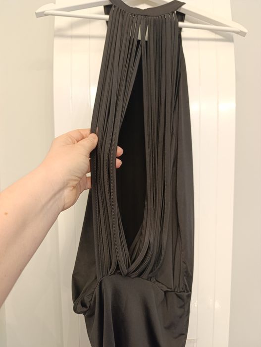 Top negru, noudeschis la spate, cu bride , one sizeu