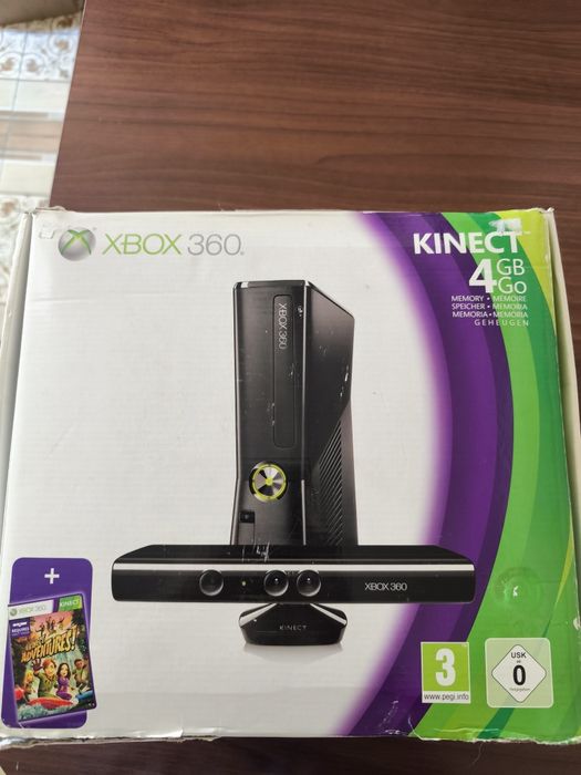 Игровая консоль Xbox  Slim в комплекте с  сенсором движения Kinect
