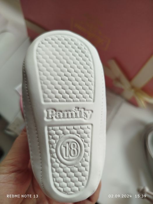 Продам новые детские пинетки