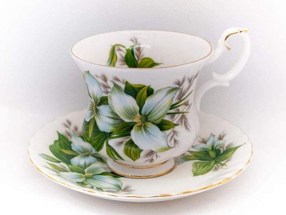 ROYAL ALBERT TRILLIUM, английски троен сет за кафе, костен порцелан