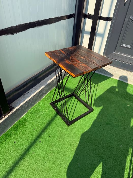 Маса за кафе за малка тераса