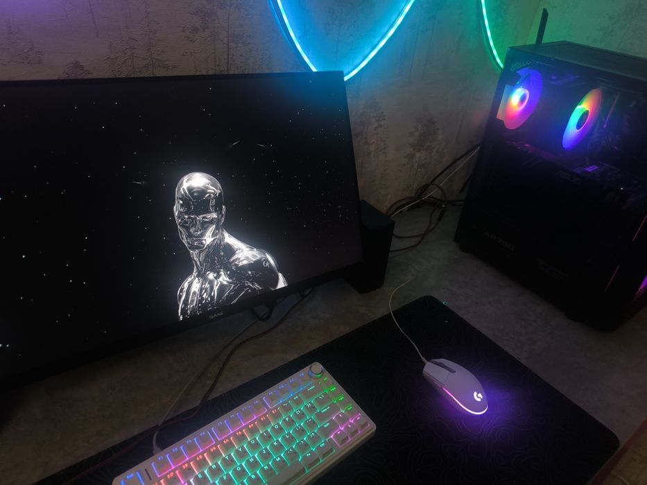 Продам компьютер с мониторым