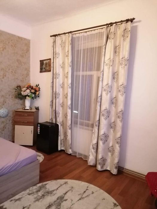 Închiriez casa 2 camere