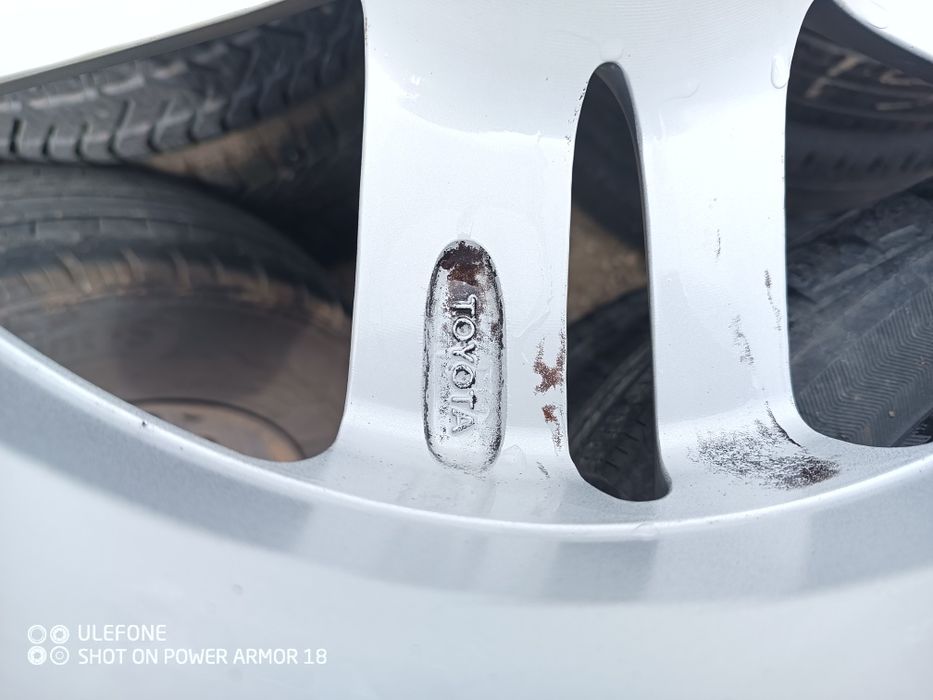 Toyota Yaris, Subaru Trezia 16 цола