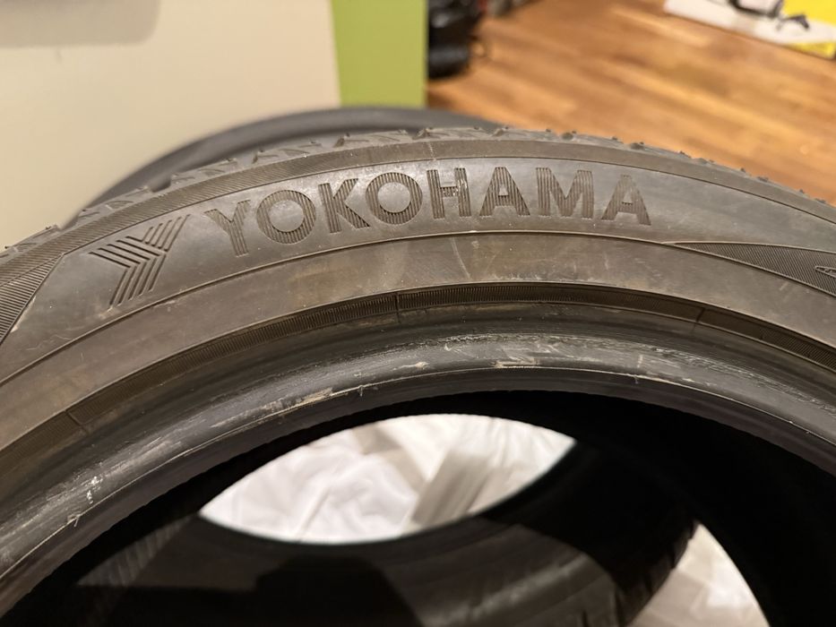 225/45 R17 YOKOHAMA BluEarth Winter V906 - 2 броя