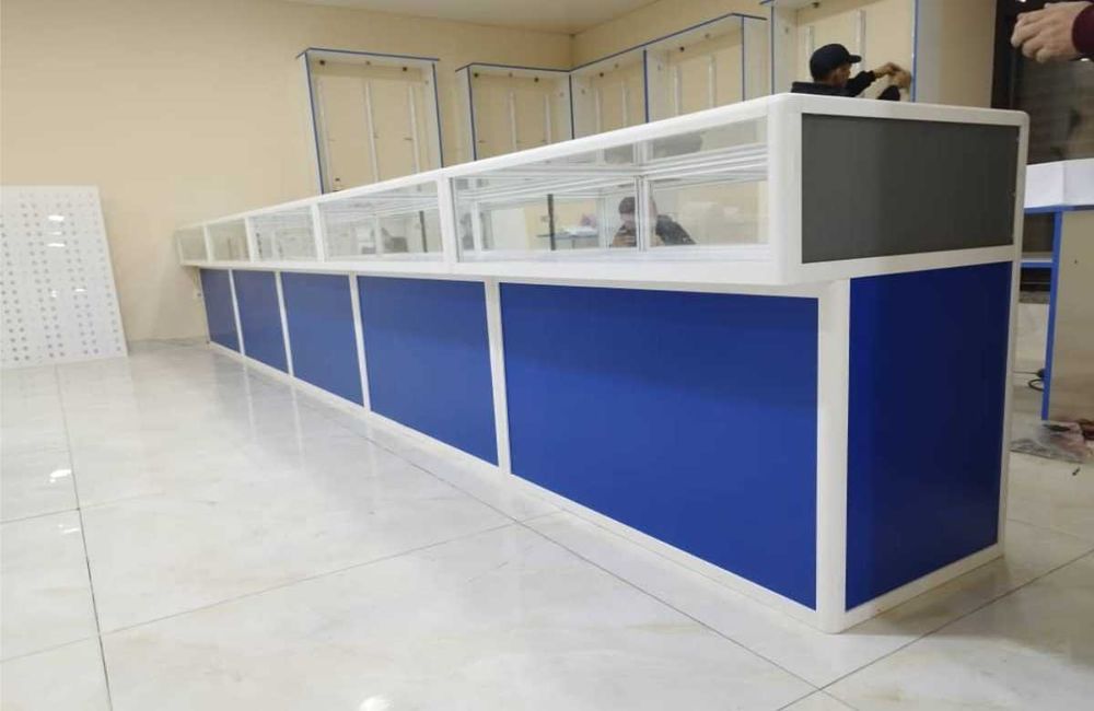 Витрины большой выбор размеров, конфигураций, цветов