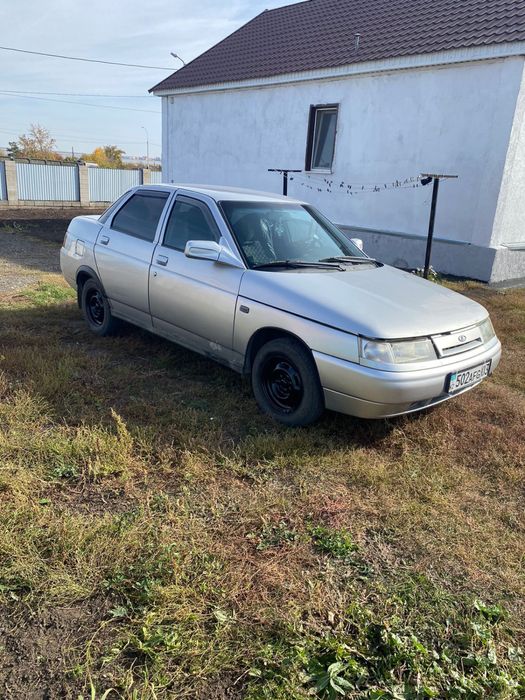 Продам машину ваз 2110