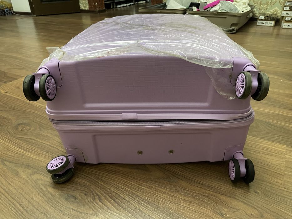 Чемодан Мелано новый превезлитс Египта