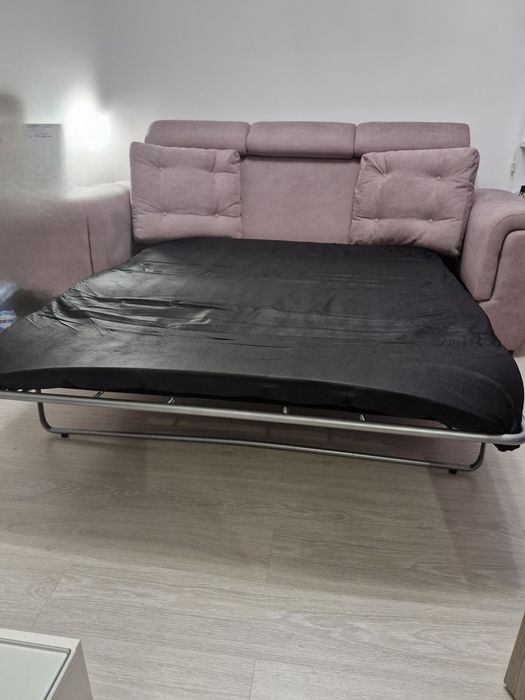 Canapea lila, extensibila, stare impecabila