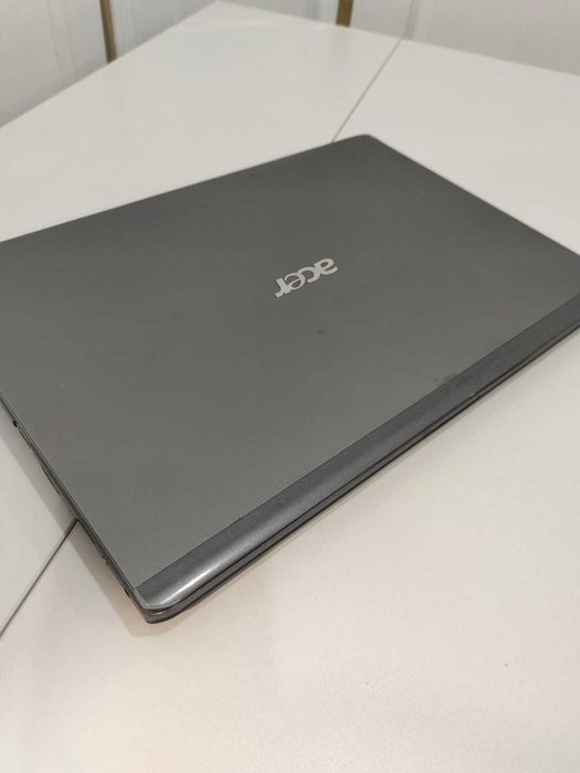 Продам ноутбук срочно